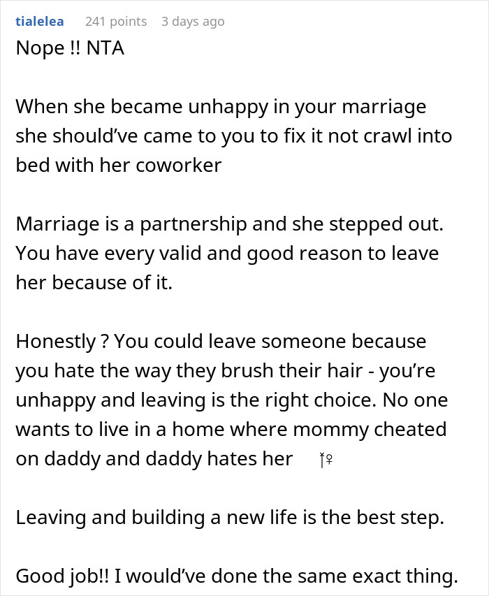 Man Humiliates Wife At Her Workplace After Discovering Her Disgusting 4-Year-Long Secret Man Humiliates Wife At Her Workplace After Discovering Her Disgusting 4-Year-Long Secret