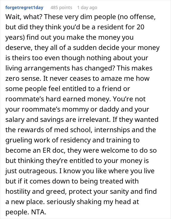 Woman Decides To Move Out After Roommates Find Out Her Salary: "Been Struggling To Pay Rent" Woman Decides To Move Out After Roommates Find Out Her Salary: "Been Struggling To Pay Rent"