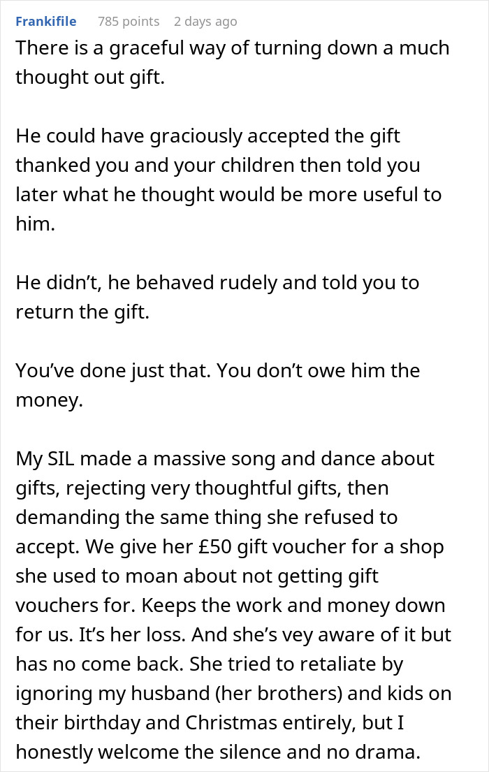 Wife Gives Hubby Thoughtful Present After Accident, He Doesn&rsquo;t Like It And Asks For Cash Instead