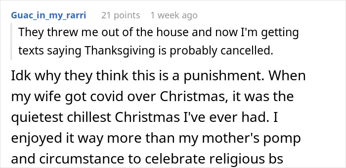 Reddit comment thread discussing Thanksgiving cancellation and holiday experiences.