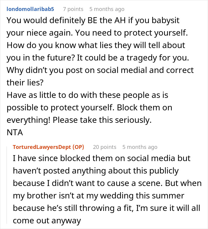 Aunt Wrongly Takes Heat From Folks For 'Poor Babysitting,' Refuses To Help Them With Niece At All Aunt Wrongly Takes Heat From Folks For 'Poor Babysitting,' Refuses To Help Them With Niece At All