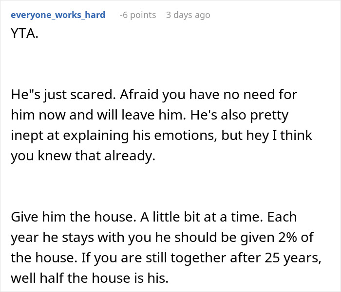 Reddit comment discussing house ownership conflict between a woman and her fianc&eacute;.