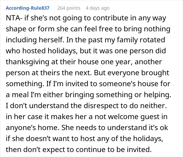 “Am I A Jerk For Uninviting My Daughter To Thanksgiving Since She Won’t Host It?” “Am I A Jerk For Uninviting My Daughter To Thanksgiving Since She Won’t Host It?”