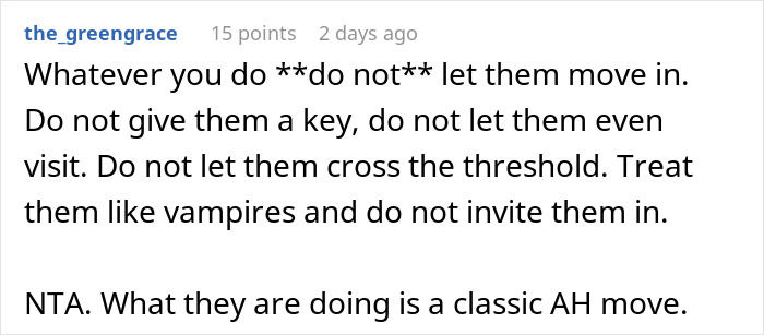 Son Refuses To Let Parents Move In, They're Furious: "Family Should Support Each Other" Son Refuses To Let Parents Move In, They're Furious: "Family Should Support Each Other"