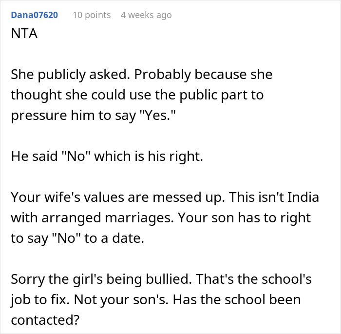 Reddit comment discussing dad support for son's choice against family friend's daughter, touching on cultural values.