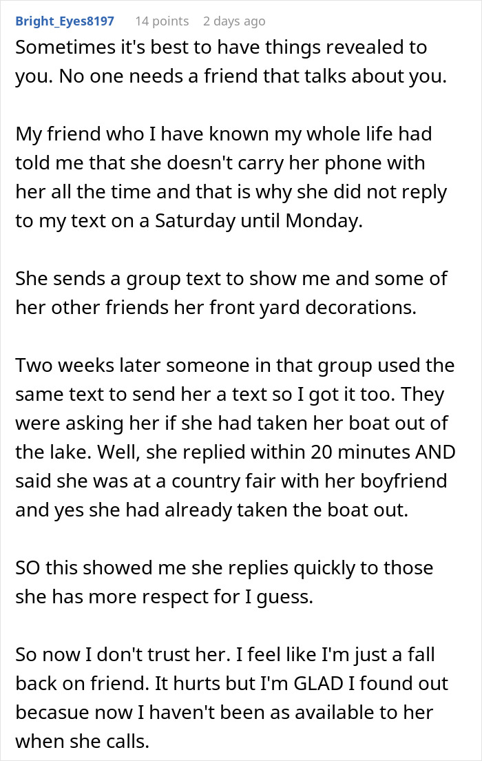 Text revealing woman's friend secretly hates her, leading to trust issues.
