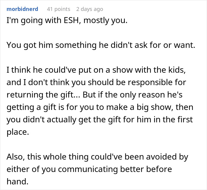 Wife Gives Hubby Thoughtful Present After Accident, He Doesn&rsquo;t Like It And Asks For Cash Instead
