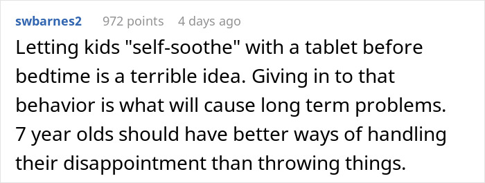 Comment discussing kid's behavior and problems with tablet use before bedtime.