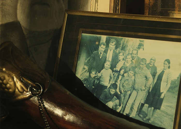 Folks Are Spitting Out Family Secrets That Aren’t For The Weak