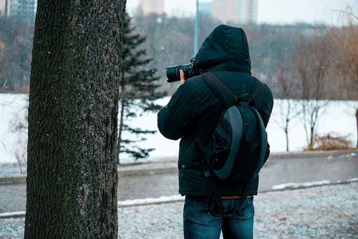Woman Turns To Web For Sanity Check After She Discovers Ex Hid AirTag In Their Daughter’s Jacket Woman Turns To Web For Sanity Check After She Discovers Ex Hid AirTag In Their Daughter’s Jacket