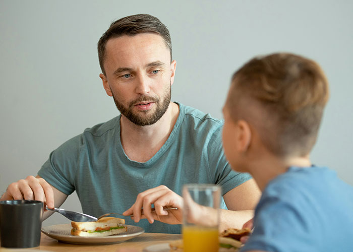 Teen Finally Explodes At Dad’s Mistress Turned Wife For Forcing Him To Join Her “Happy” Family Teen Finally Explodes At Dad’s Mistress Turned Wife For Forcing Him To Join Her “Happy” Family