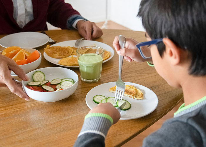 Man&rsquo;s Clever Tricks Work On Picky Eater Niblings, But Backfire On Him As Sister Demands Free Meals
