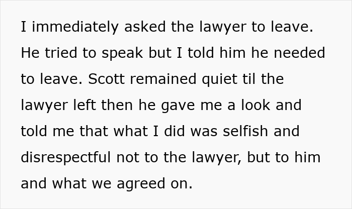 Text exchange about refusing house ownership share with a fianc&eacute; and lawyer involvement.