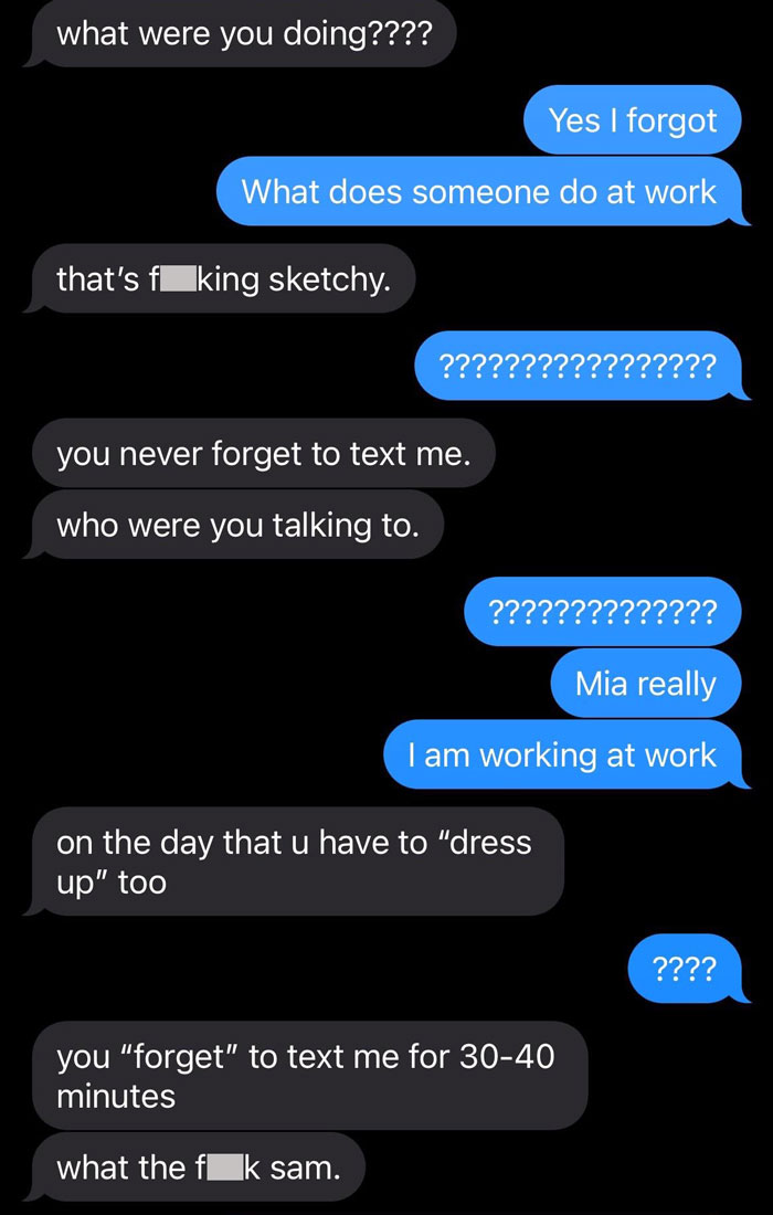 GF Loses It After BF Doesn't Tell Her He Arrived At Work, Folks Online Are Horrified