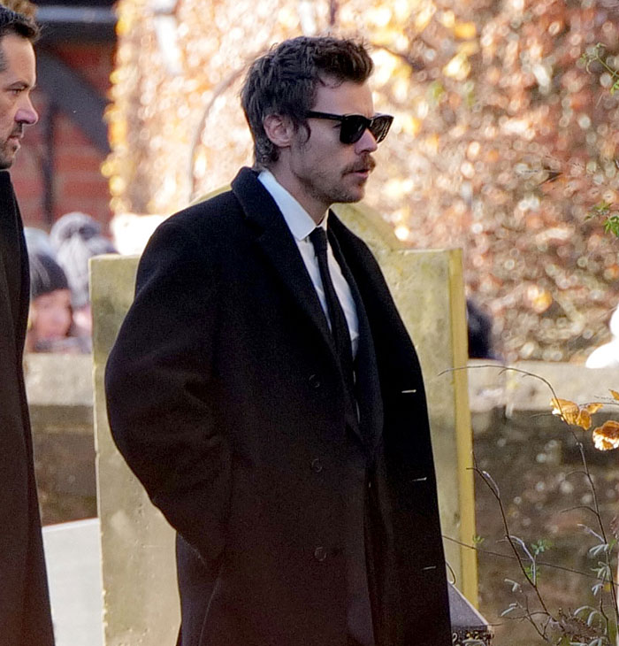 "Nobody Should Have To Bury Their Child": Fans Are Emotional Over Liam Payne's Funeral Photos