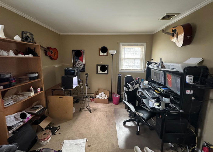 Baby’s Arrival Turns Married Couple Into Bitter Roommates As Man’s Special Room Faces Ruin Baby’s Arrival Turns Married Couple Into Bitter Roommates As Man’s Special Room Faces Ruin