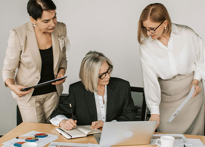 “Just A Screen”: 30 Parts Of Jobs The General Public Isn’t Supposed To Know About