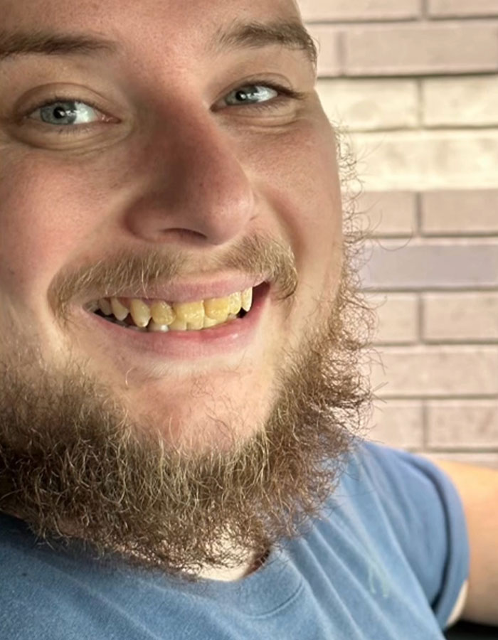 Wife Spots Cheating Husband With His "Side Piece" At Restaurant&mdash;Her "Petty" Reaction Goes Viral