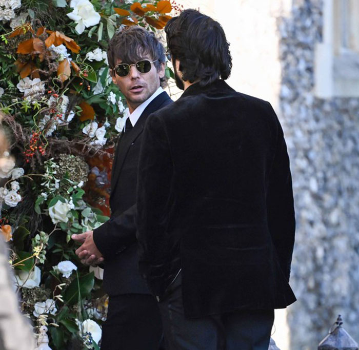 "Nobody Should Have To Bury Their Child": Fans Are Emotional Over Liam Payne's Funeral Photos