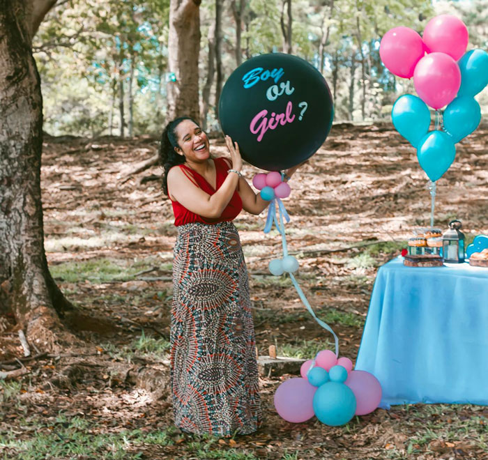 Heartbreaking For The Kids: Couple's Gender Reveal Goes Viral For All The Wrong Reasons