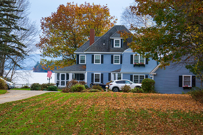 First-Time Homeowner’s Joy Crushed When Neighbors Brand Her A “Karen” Over A Simple Request First-Time Homeowner’s Joy Crushed When Neighbors Brand Her A “Karen” Over A Simple Request