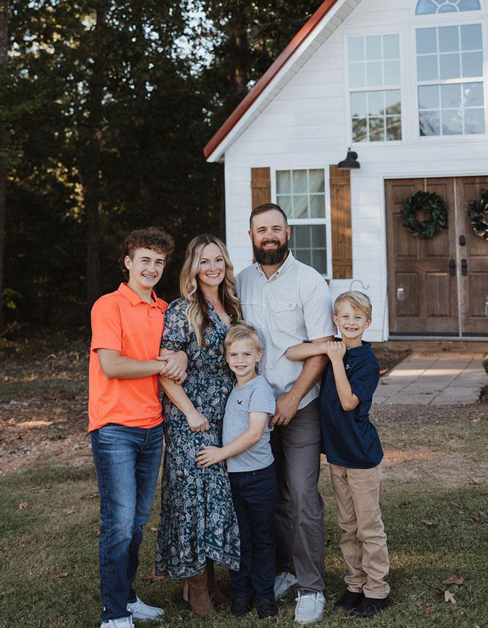 Mom Walks In On Her Young Son In A Bathtub Overflowing With Bubbles—Her Reaction Goes Viral Mom Walks In On Her Young Son In A Bathtub Overflowing With Bubbles—Her Reaction Goes Viral