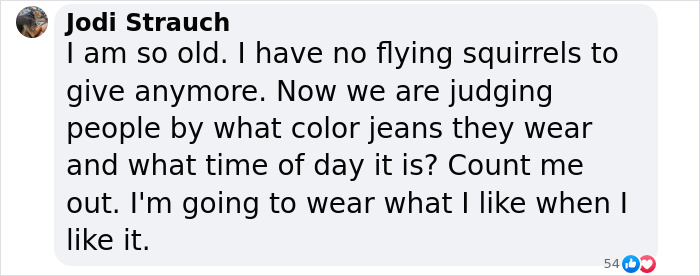 "Zero Forms Of Etiquette Exist": Viral Photo Of Gen Z Women Sparks Heated Fashion Debate "Zero Forms Of Etiquette Exist": Viral Photo Of Gen Z Women Sparks Heated Fashion Debate