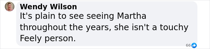 Outrage Sparked As Martha Stewart Pushes &ldquo;Touchy&rdquo; Drew Barrymore Away In &ldquo;Creepy&rdquo; Interview