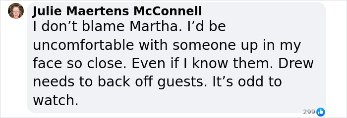 Outrage Sparked As Martha Stewart Pushes &ldquo;Touchy&rdquo; Drew Barrymore Away In &ldquo;Creepy&rdquo; Interview