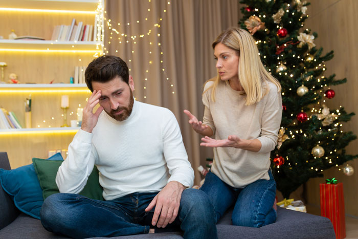 Woman Despises Idea Of Spending Another Xmas With Husband’s Toxic Family, Hubby Says Stay Home Woman Despises Idea Of Spending Another Xmas With Husband’s Toxic Family, Hubby Says Stay Home