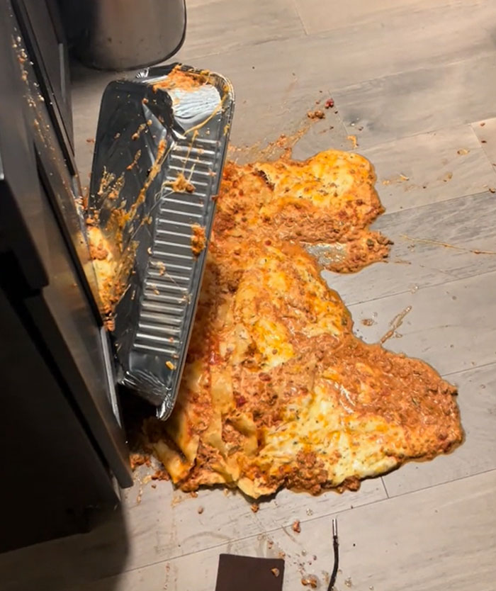 I Am Really Crying Right Now Cause First Year That I Am In Charge Of The Lasagna And I Dropped It I Think Imma Stay Home