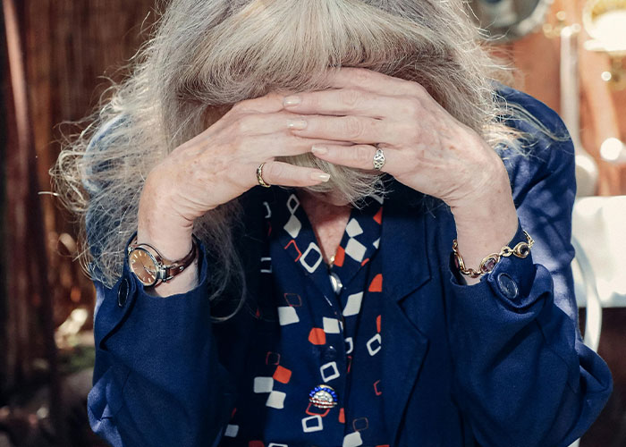 “It Still Hurts”: 50 Experiences That Broke People’s Hearts Into A Million Pieces