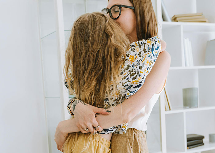 “It Still Hurts”: 50 Experiences That Broke People’s Hearts Into A Million Pieces