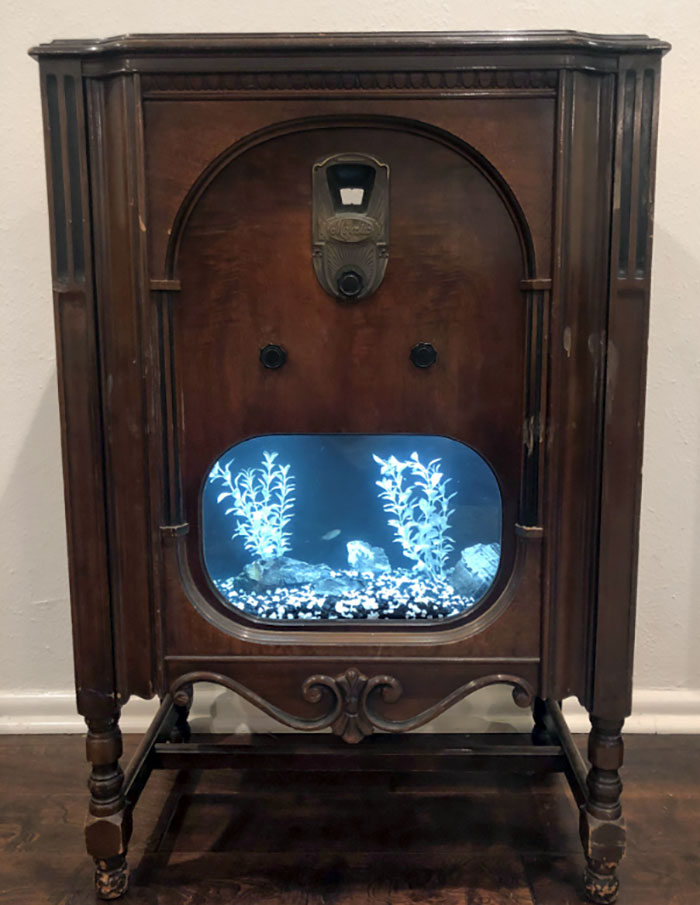 Our New 1930 Majestic Radio 10 Gallon Tank