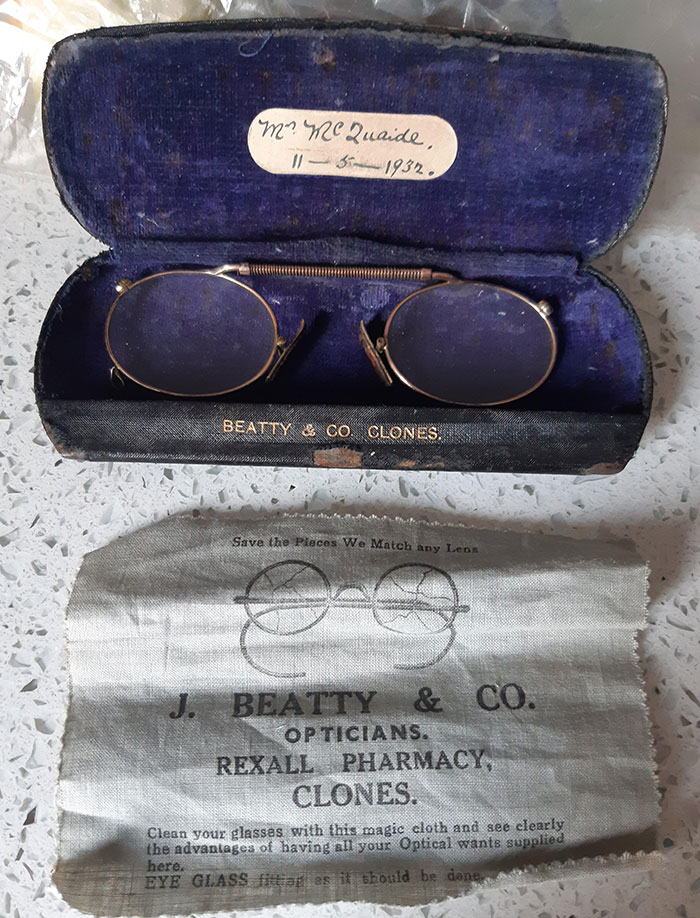 Old Pair Of Specs From The 30's,in Original Case