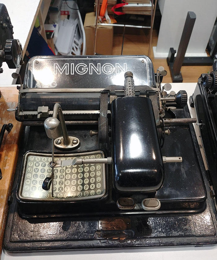 Saw One Of The Oldest Typewriter (1910 C.)