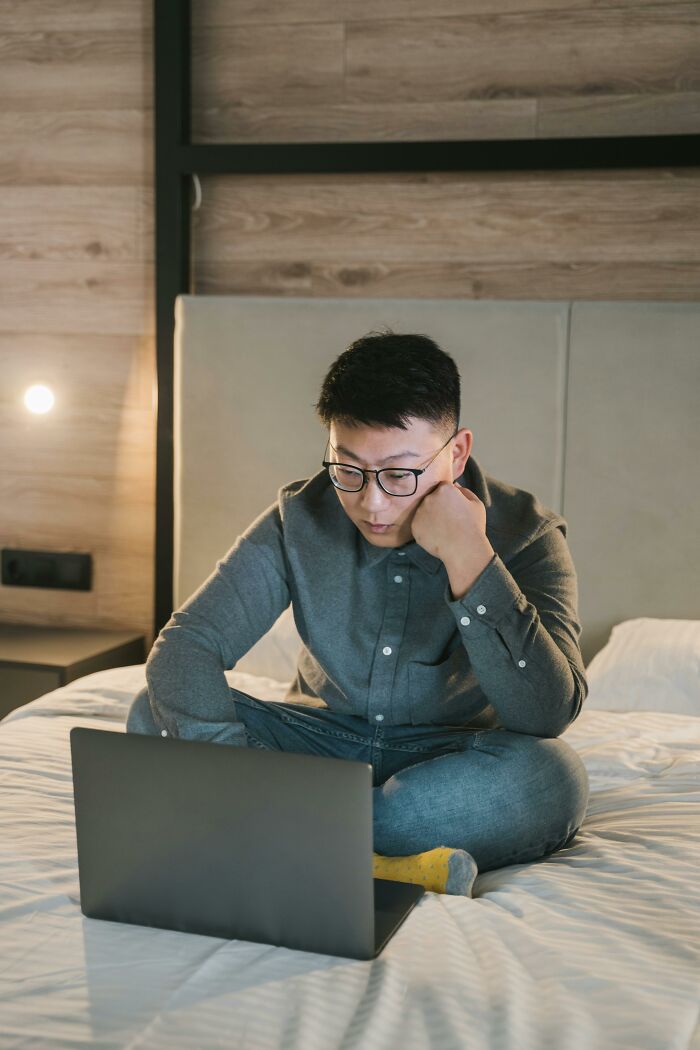 “A Felon Running For President”: 30 Things People Never Expected Would Be The New Normal