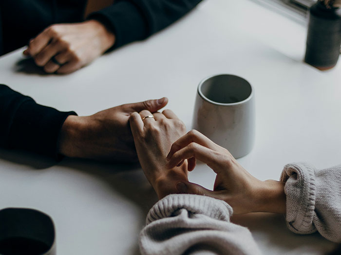 &ldquo;I Wanted To Scream&rdquo;: Bride Is Sick Of Fianc&eacute;&rsquo;s &ldquo;Work Wife&rdquo; Interfering With Their Relationship