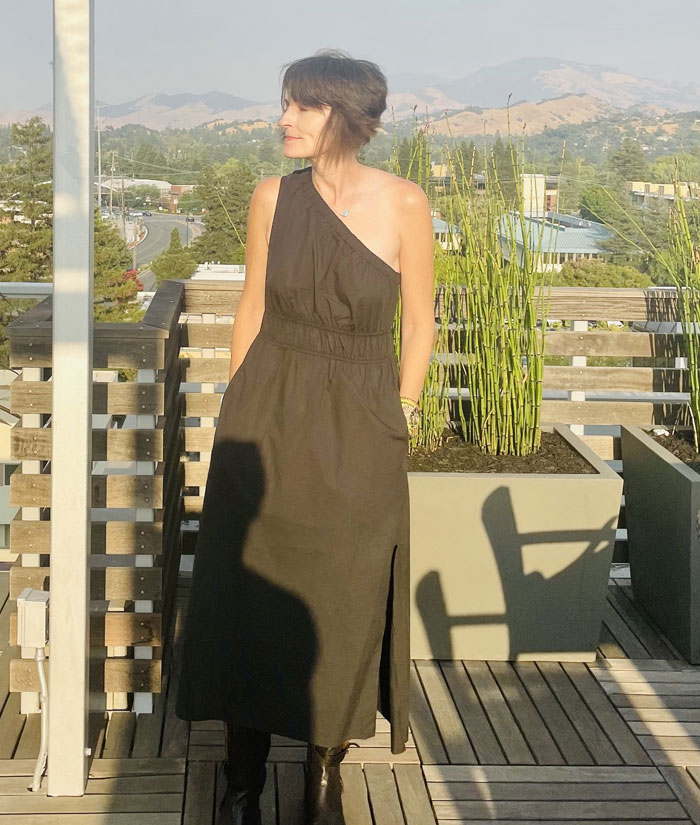 I Got To Turn 56 Today. I Wore My First - Ever Dress With A Bare Shoulder. My Brand New Neighbor-Friends Treated Me To Dinner And Took Me To A Wine Bar After. They Walked Me Home Just Now Even Though I Live In The Next Apt Building. I Waited A Long Time To Have Local Friends