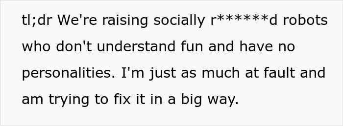 Husband Hates Wife's Parenting Methods, Considers Divorce After Teacher's Call Husband Hates Wife's Parenting Methods, Considers Divorce After Teacher's Call