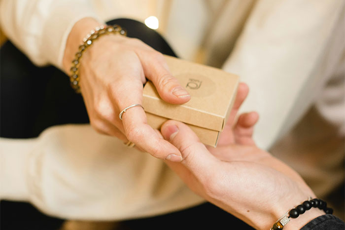 “Nothing Like Being Gifted Debt”: 35 People Share The Worst Presents They Received