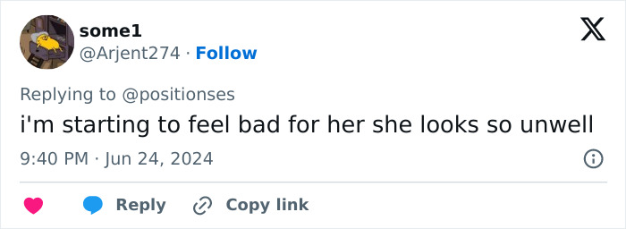 Tweet expressing concern for Ariana Grande impersonator's weight loss. Tweet expressing concern for Ariana Grande impersonator's weight loss.