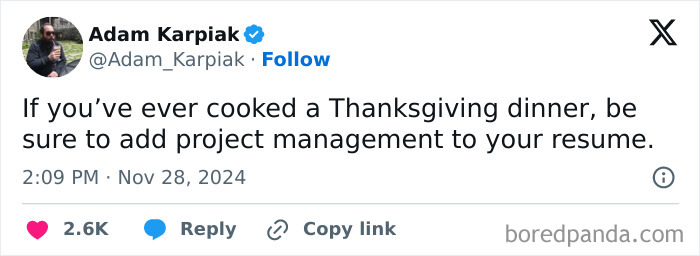 Tweet humorously linking cooking Thanksgiving to project management.