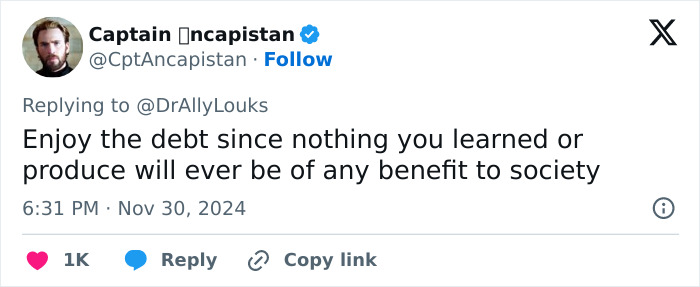 Tweet criticizing academic work on "politics of smell" with negative tone.