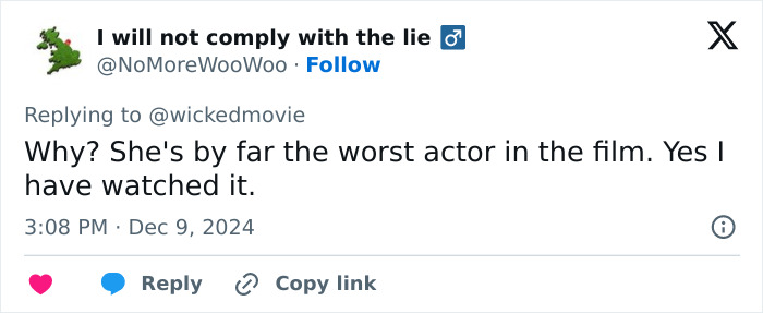 "Look At All The Photoshop": Ariana Grande's Golden Globes Nomination Sparks Backlash