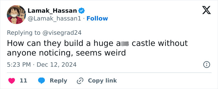 Mysterious Castle Found In The Middle Of A Frozen Lake Has People Scratching Their Heads Mysterious Castle Found In The Middle Of A Frozen Lake Has People Scratching Their Heads