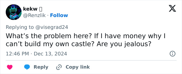 Mysterious Castle Found In The Middle Of A Frozen Lake Has People Scratching Their Heads Mysterious Castle Found In The Middle Of A Frozen Lake Has People Scratching Their Heads