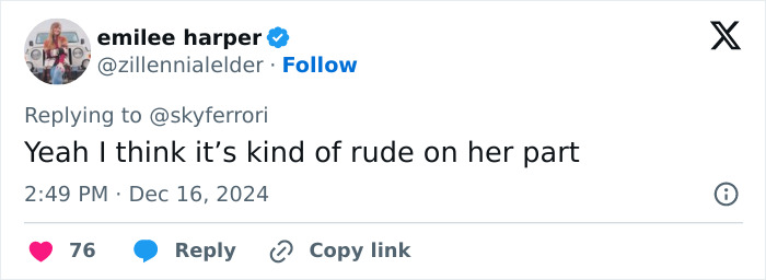 Tweet discussing Nicole Kidman's rude behavior at a premiere, with 76 likes and a reply option.