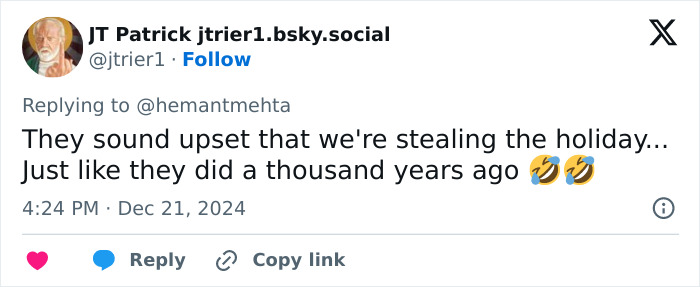 Tweet discussing holiday traditions amid Christian and atheist groups' Christmas billboard debate. Tweet discussing holiday traditions amid Christian and atheist groups' Christmas billboard debate.