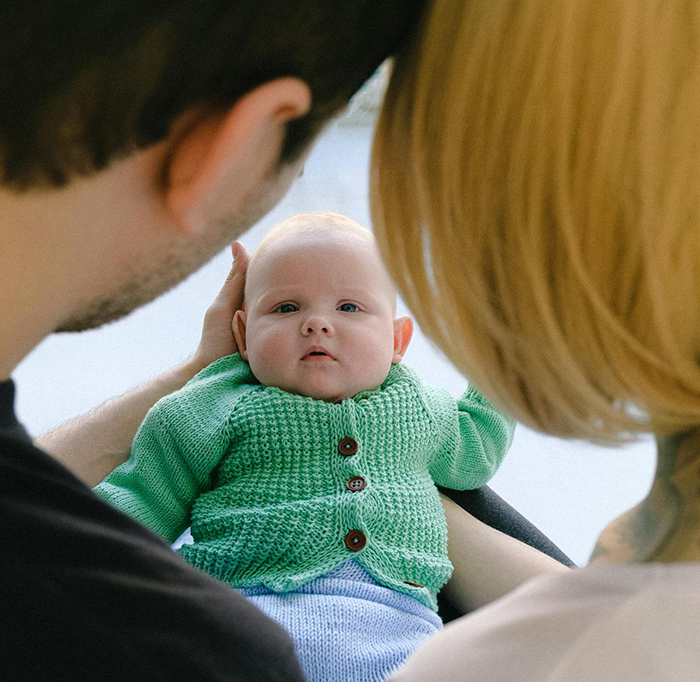 Dad Claims He&rsquo;s &ldquo;More Of A Mom&rdquo; Than His Wife, The Internet Gives Him A Reality Check